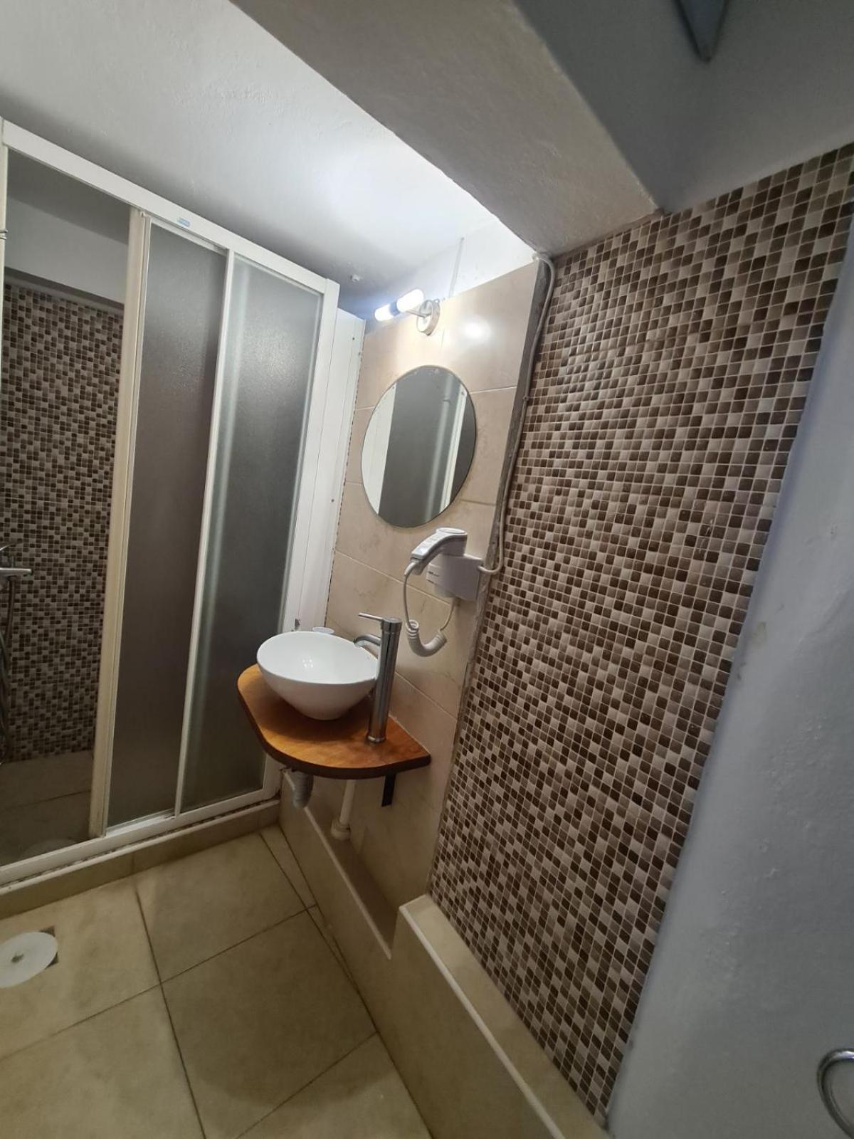 Aithra -Cosy Studio In Centre Of Poros Poros Town Extérieur photo